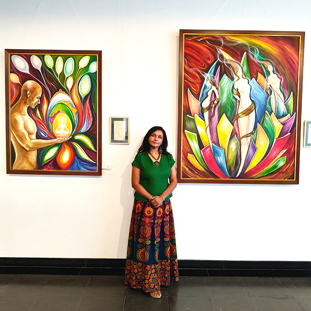 Artist Shafali R Anand with her paintings-at-Alliance-Francaise-de-delhi